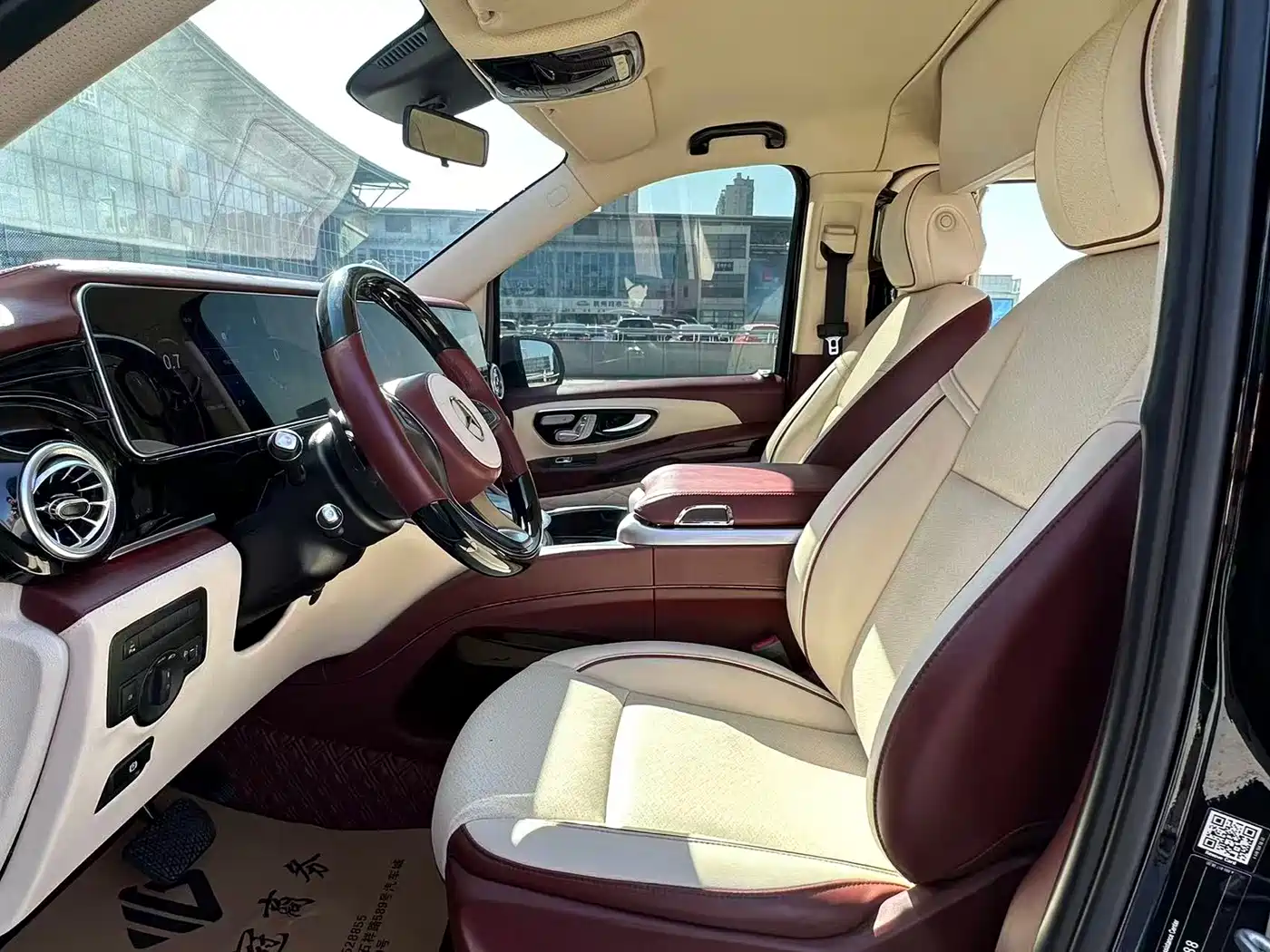 Mercedes-Benz Vito 2023 2.0T Business 7-Seater фото 8