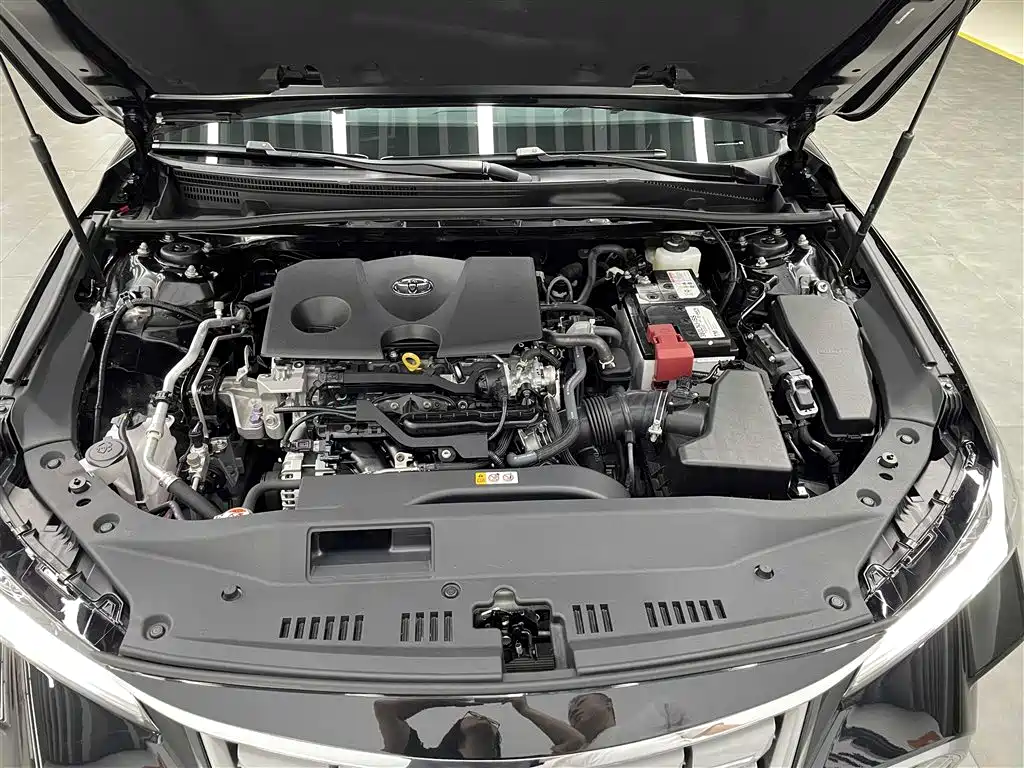 Toyota Avalon 2023 2.0L Aspiration Edition фото 9