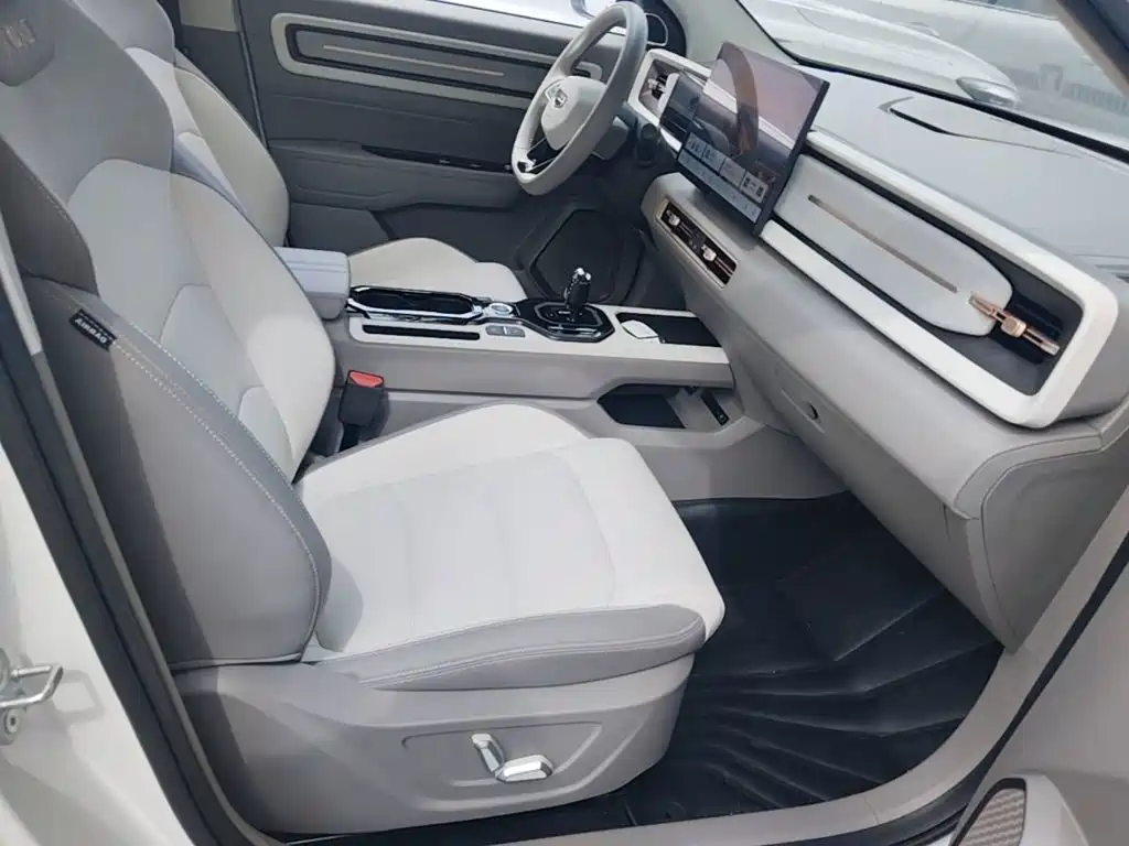 Geely ICON 2025 2026 Chocolate 1.5TD Pure Edition