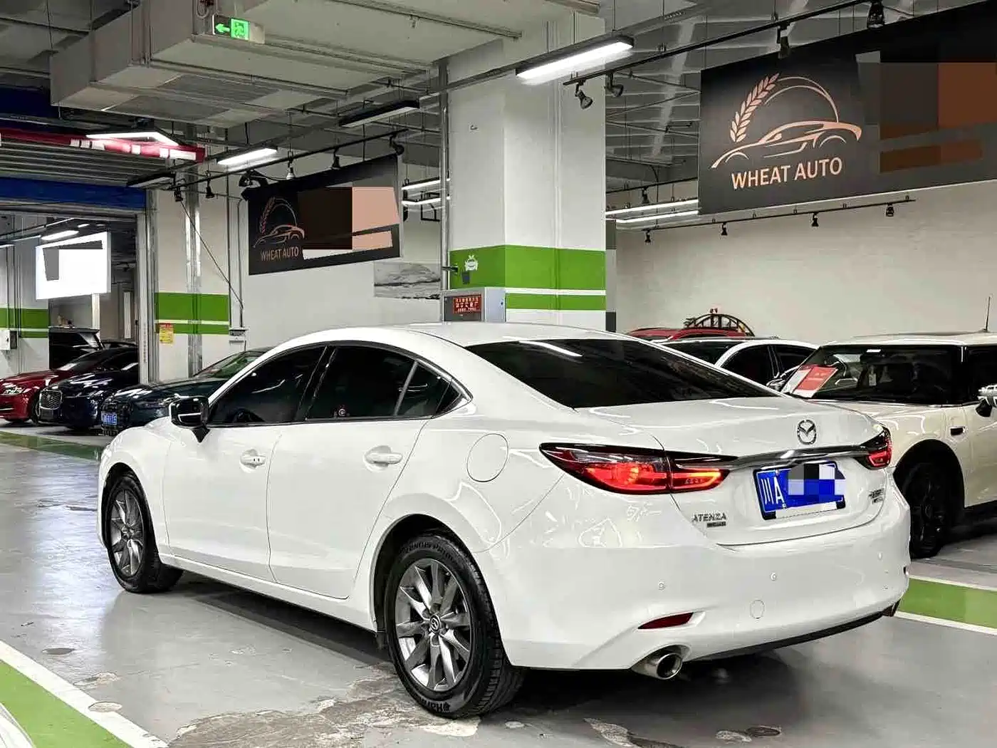 Photo 3 - Mazda Atenza