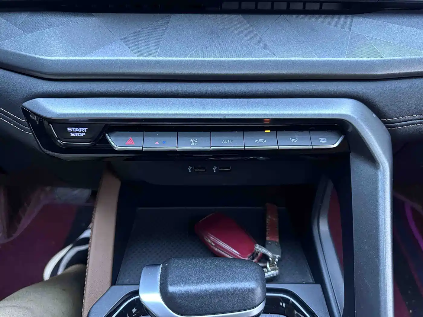 Geely Emgrand X6 2023 2021 Model PRO 1.4T Automatic Premium