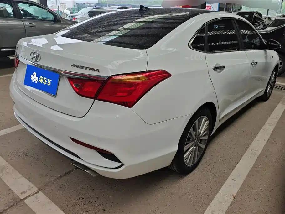 Hyundai Mistra 2019 1.8L Automatic DLX Premium China VI фото 3