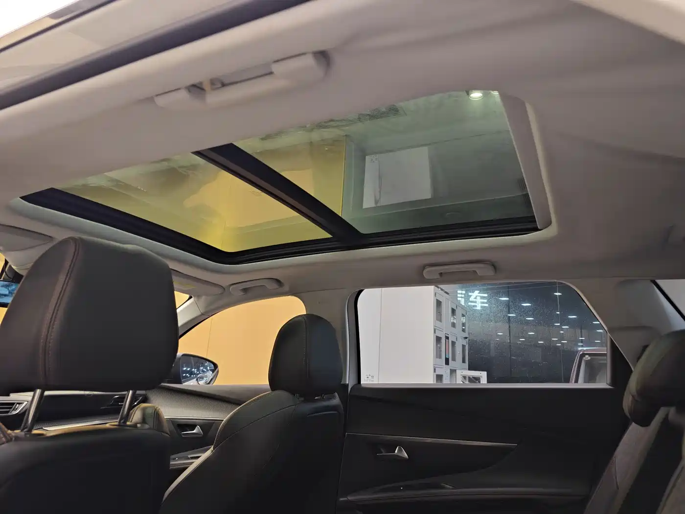 Peugeot 5008 2017 380THP 7-seat Elite Edition фото 25