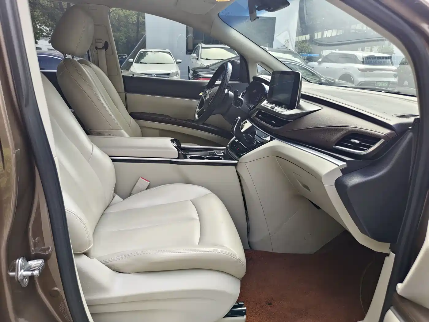 Buick GL8 2021 Land Business Class 652T Comfort фото 10