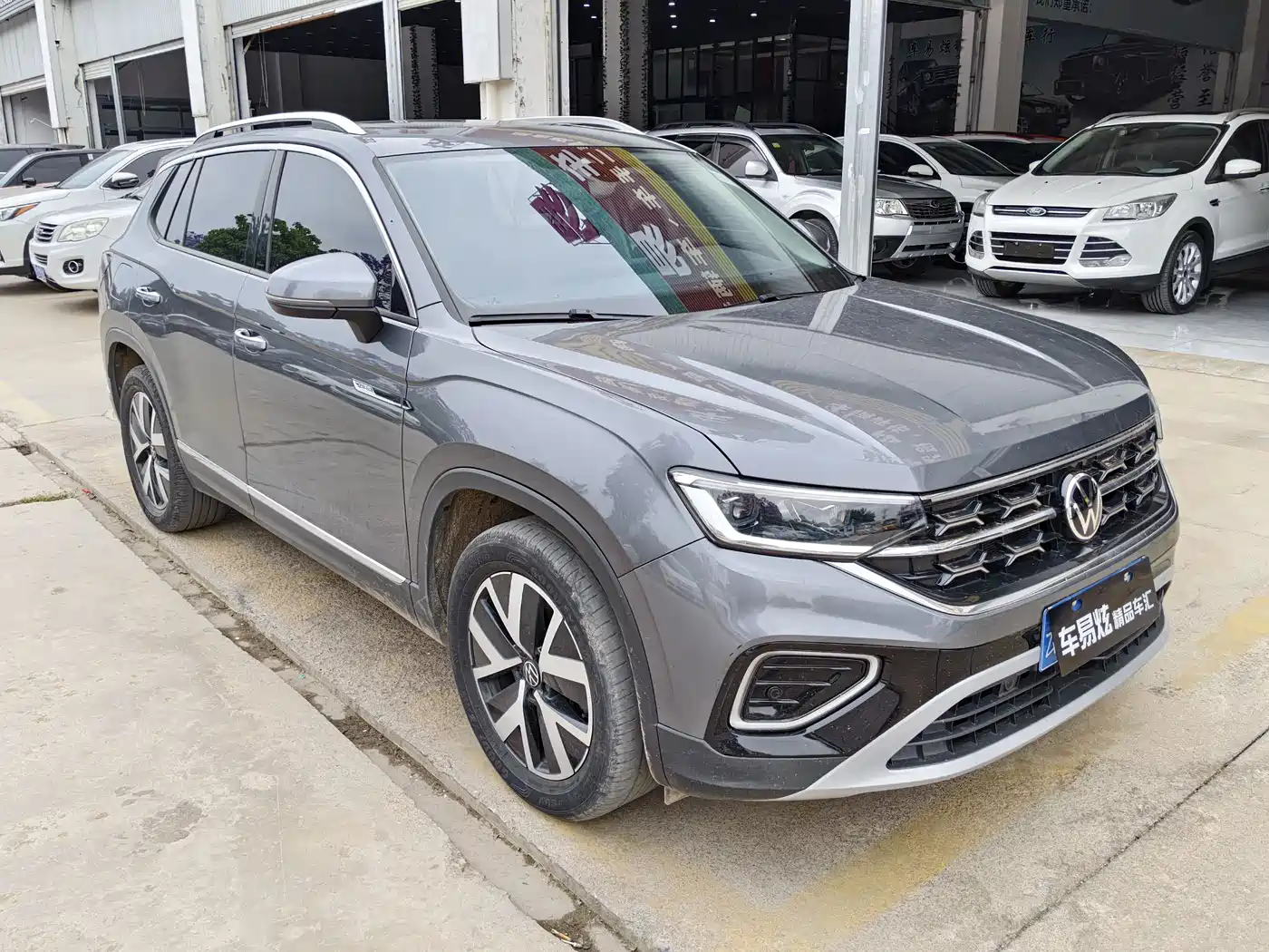 Volkswagen Tayron 2023 300TSI 2WD Luxury Plus Advanced Edition фото 3