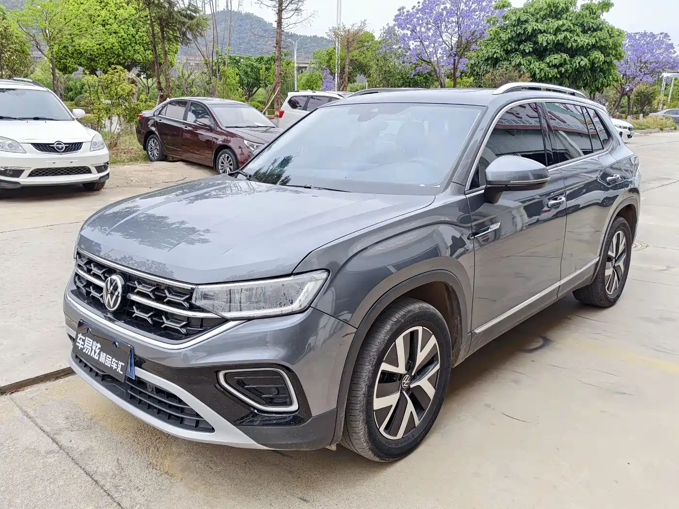 Volkswagen Tayron 2023 300TSI 2WD Luxury Plus Advanced Edition фото 2