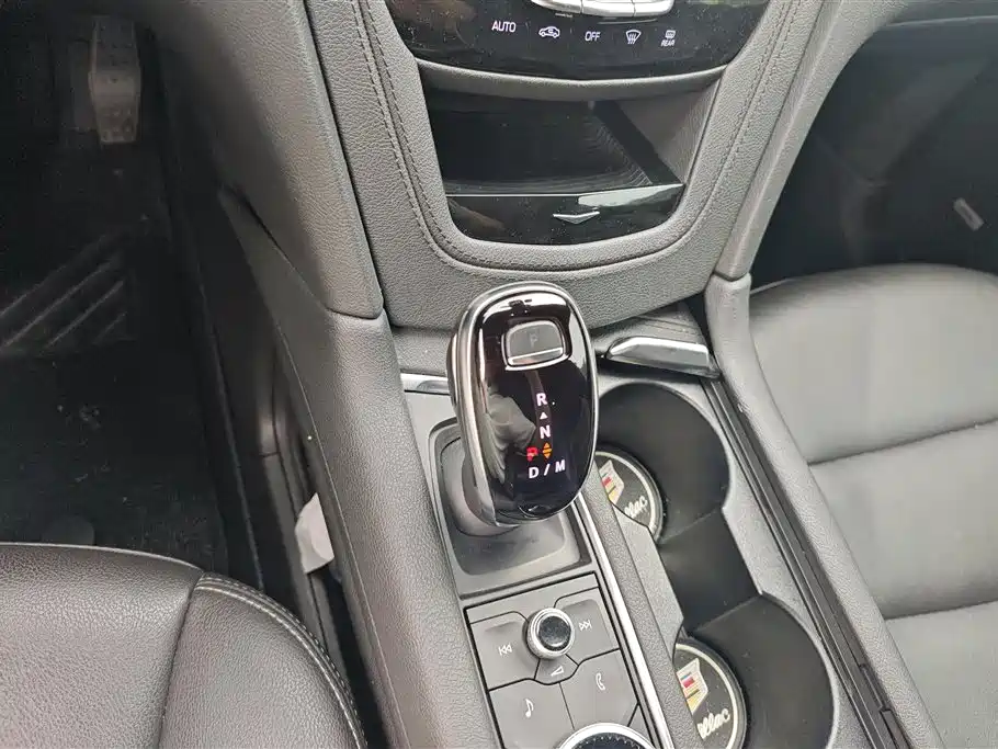 Cadillac XT6 2021 2.0T 7-Seater 4WD Trend Edition фото 15