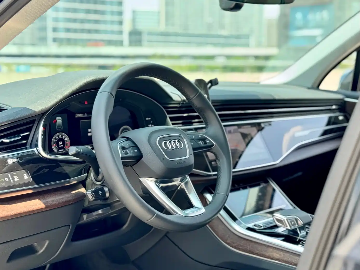 AUDI Q7