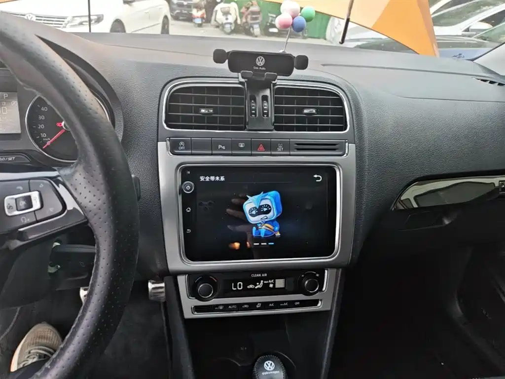 Volkswagen Polo 2018 1.5L Cross Polo Auto фото 13