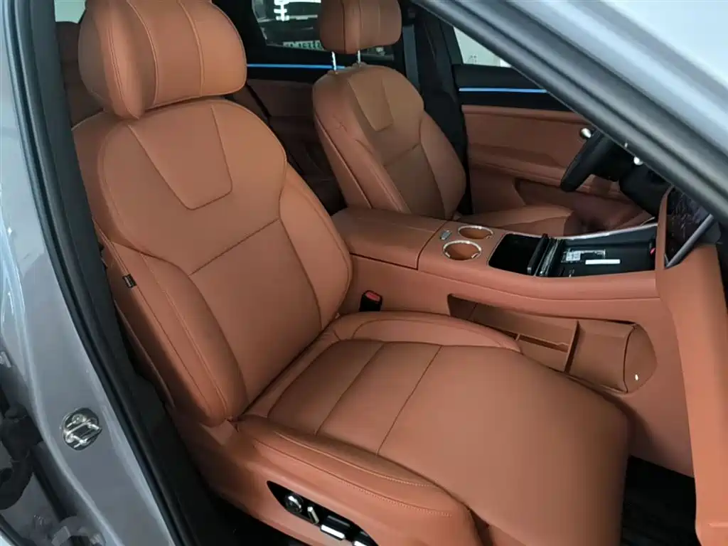 AITO Wenjie AITO M5 2025 Extended Range Ultra AWD фото 25