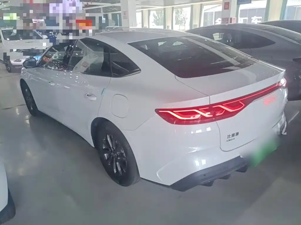 BYD Qin L 2026 2026 DM-i 128KM Progressive