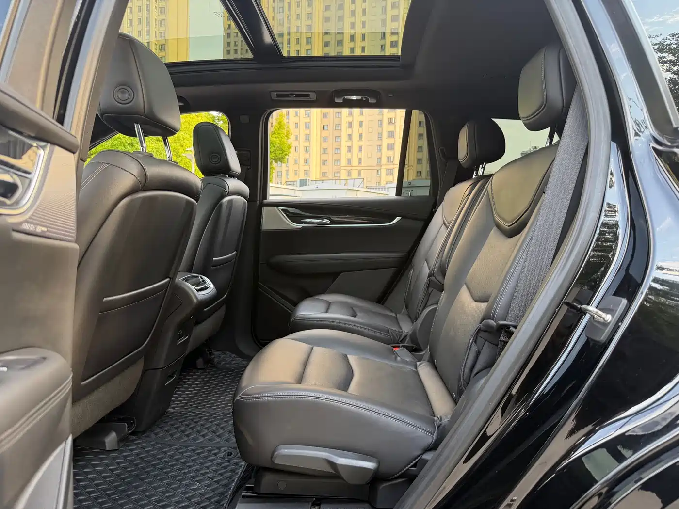 Cadillac XT6 2022 2.0T 6-Seater 4WD Luxury Edition фото 6
