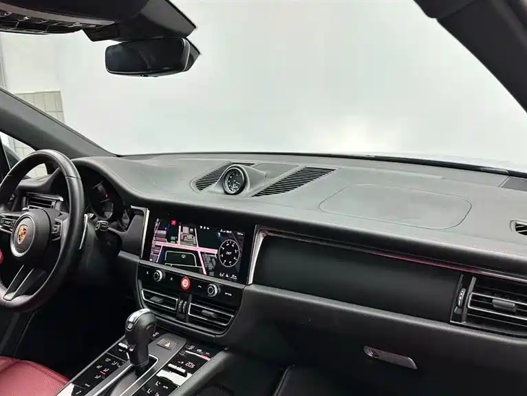 Porsche Macan 2023 Macan 2.0T фото 11