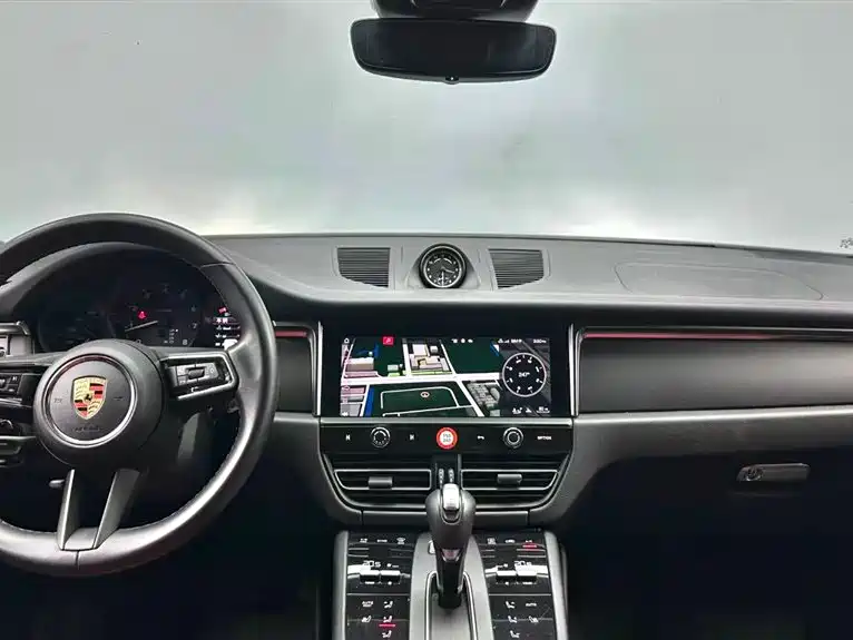 Porsche Macan 2023 Macan 2.0T фото 16