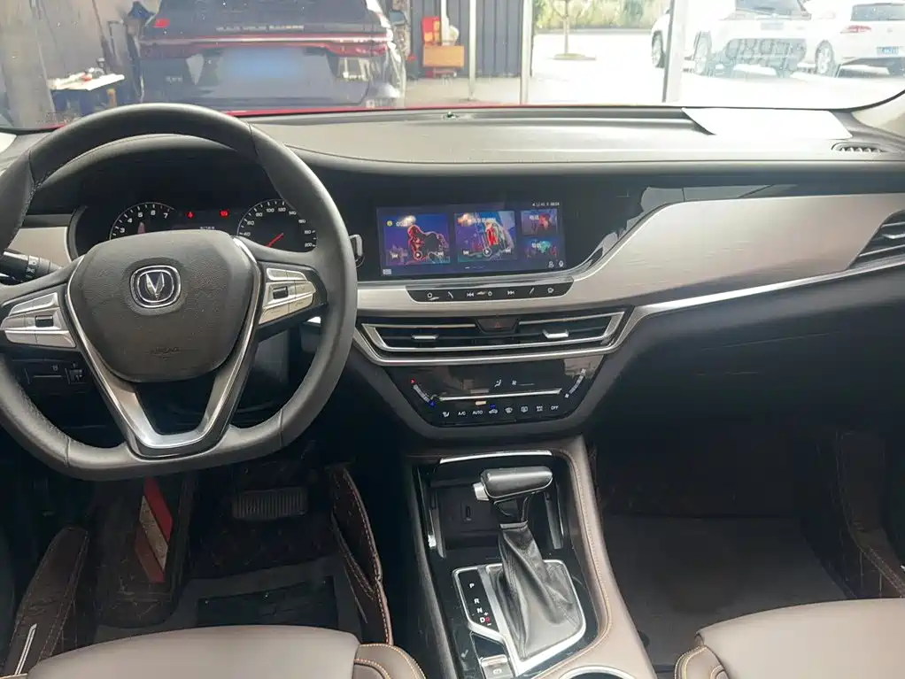 Фото 11 - Changan CS35 PLUS