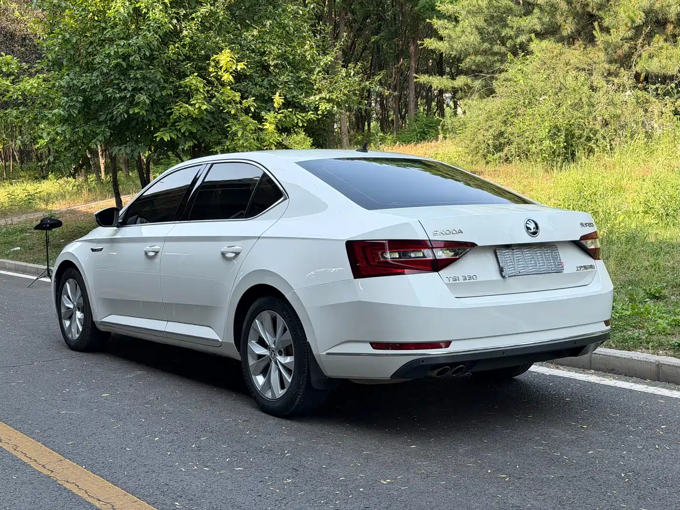 Škoda Superb 2016 TSI330 DSG Pioneer Edition фото 16