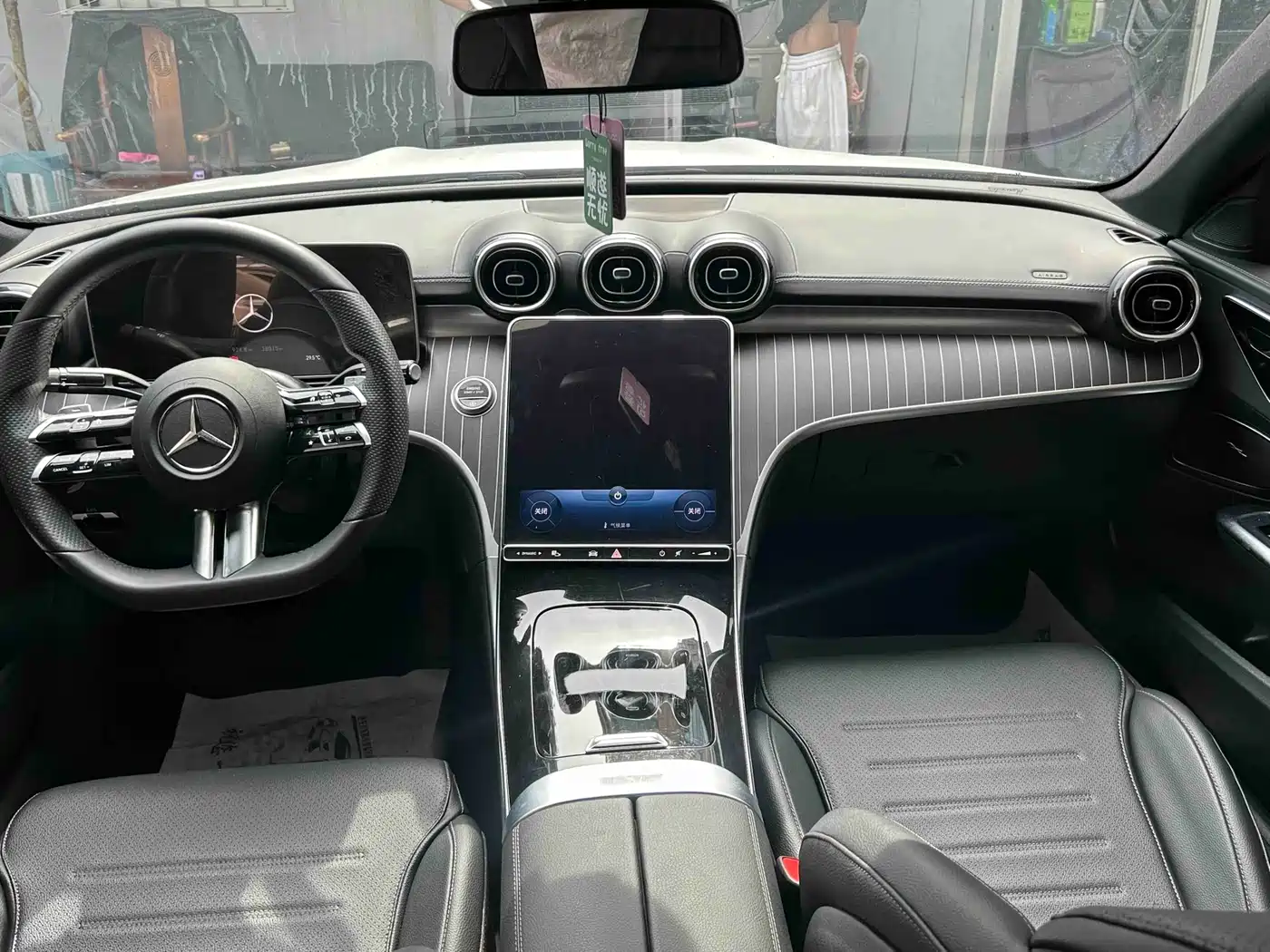 Mercedes-Benz C-Class 2022 C 200 L Sport Version фото 6