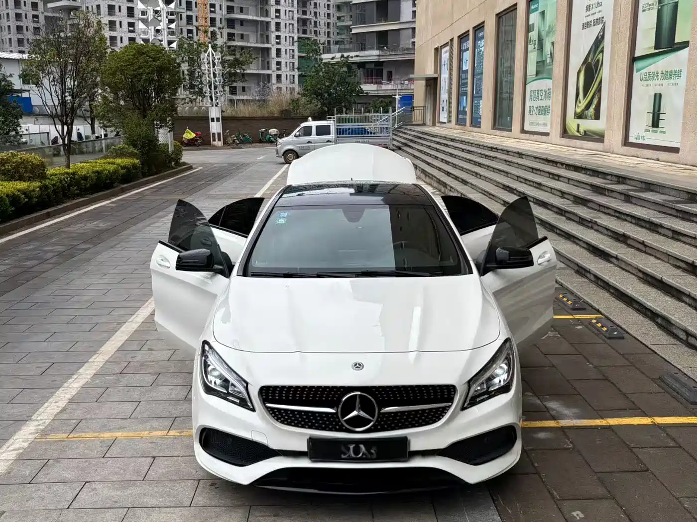 Mercedes-Benz CLA (Import) 2017 CLA 220 4MATIC фото 8