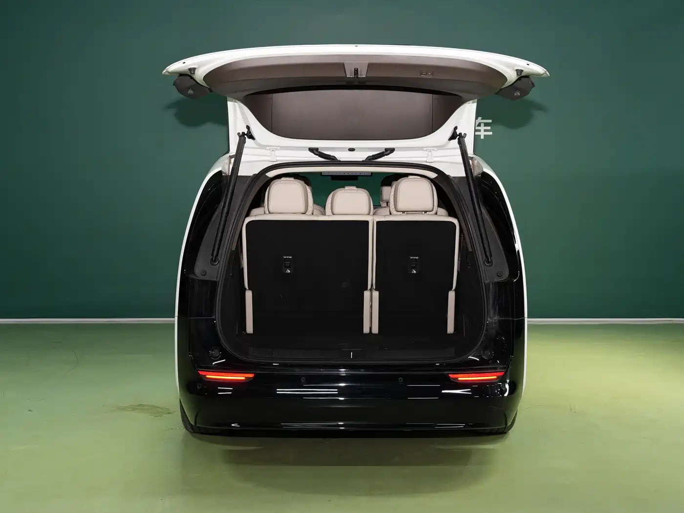 Li Auto MEGA 2024 2024 Ultra