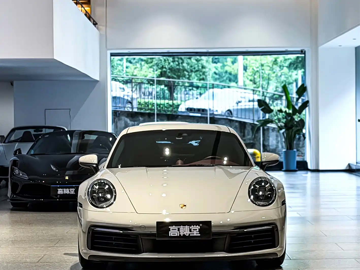 Фото 2 - Porsche 911