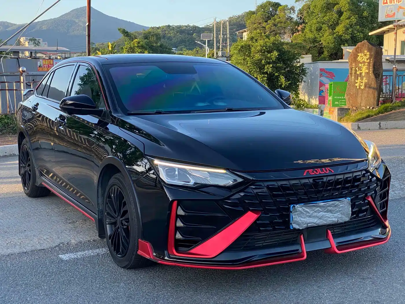DONGFENG YI HYUN MAX