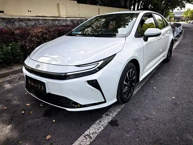 TOYOTA COROLLA 2026
