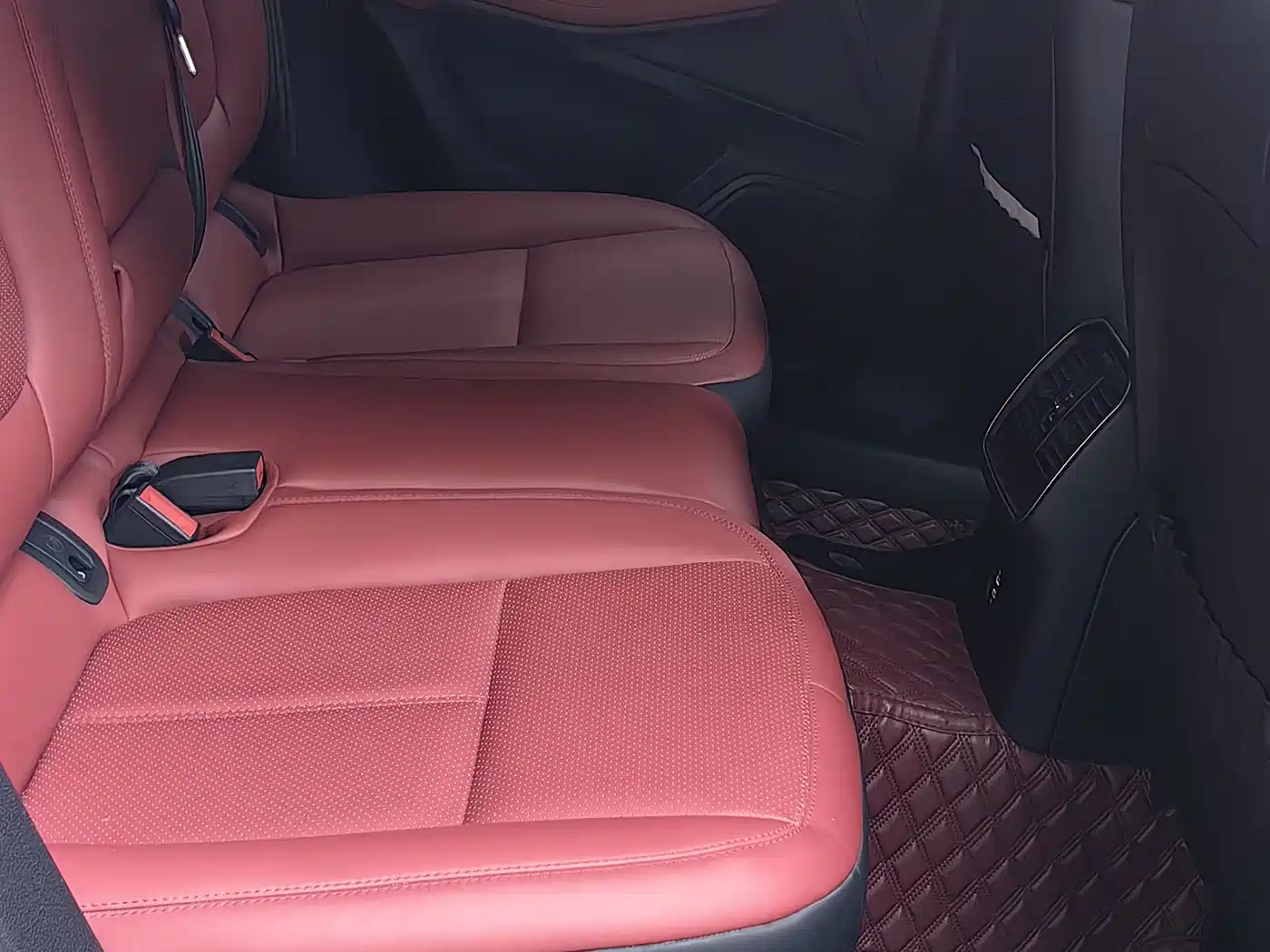 Porsche Macan 2020 Macan 2.0T фото 11