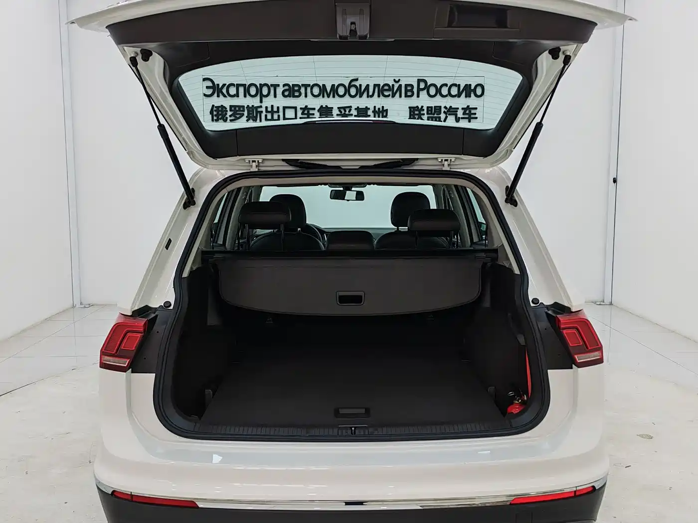Volkswagen Tiguan L 2017 330TSI Automatic 2WD Comfort Edition фото 14