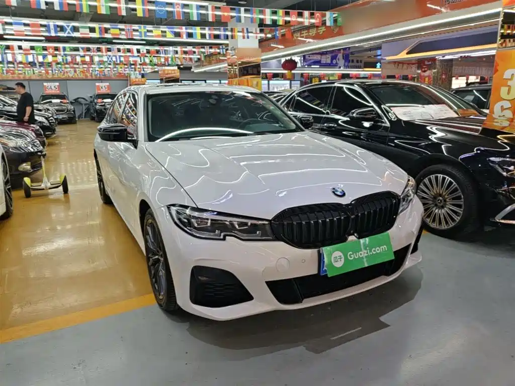 BMW 3 Series 2020 325Li M Sport Black Night Package фото 4