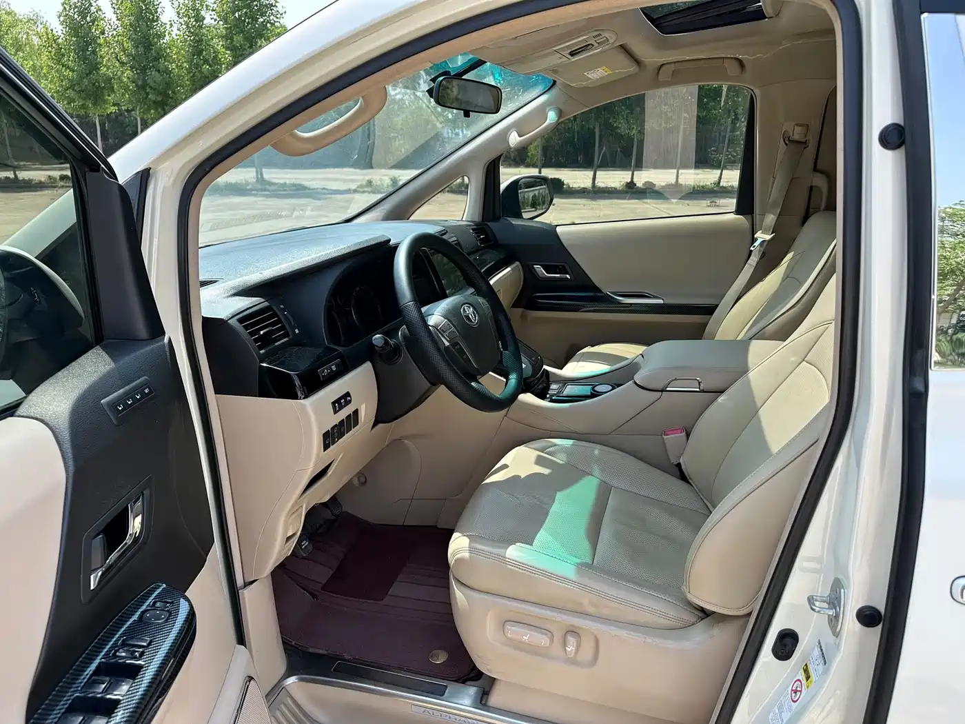 Toyota Alphard 2011 Model 2.4L Luxury фото 7