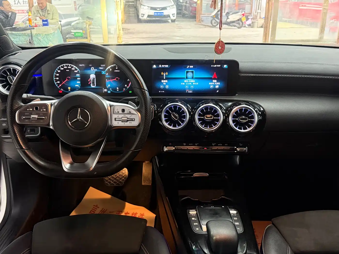 Mercedes-Benz A-Class 2021 A 200 L Sport Sedan Fashion Edition фото 5