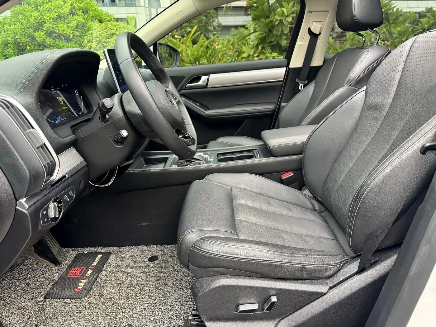 BYD Tang 2019 2018 2.0T Automatic Smart Connection Honor Edition 7-Seater China V