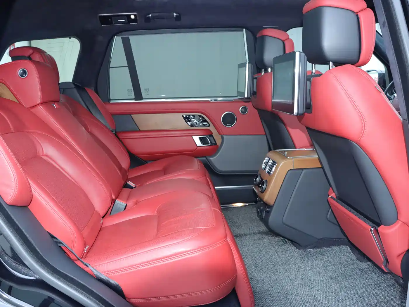 Land Rover Range Rover 2019 3.0 SC V6 Prestige Genesis Extended Edition фото 18