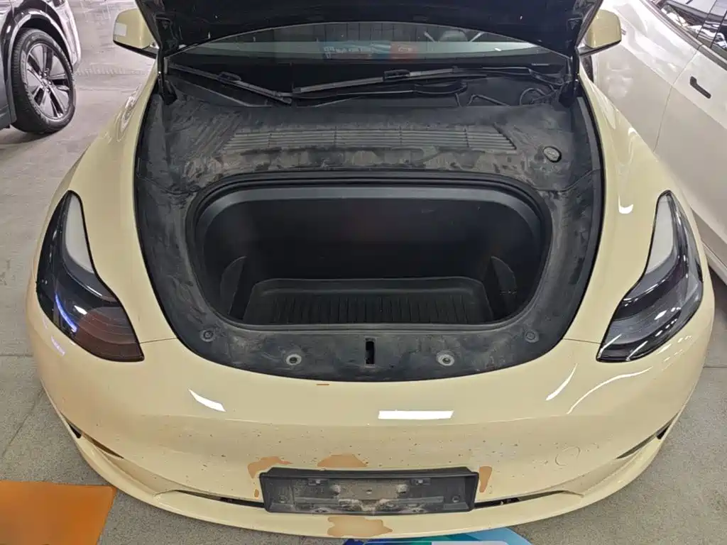 Фото 20 - Tesla Model Y