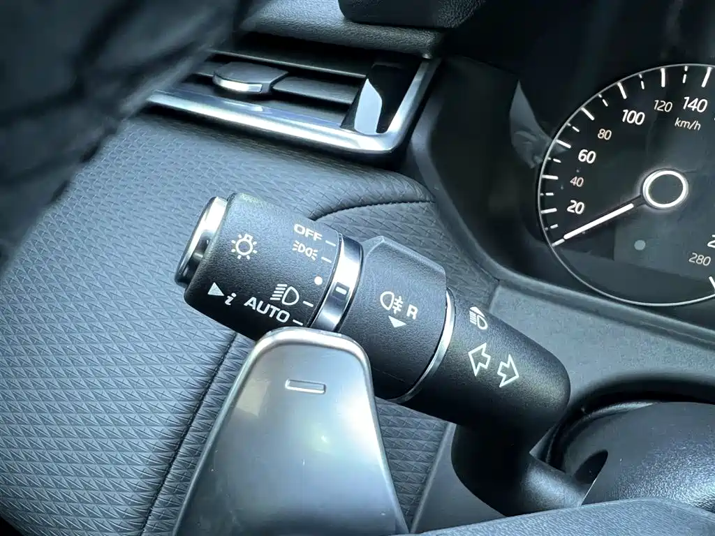 Land Rover Range Rover Velar 2020 P250 R-DYNAMIC S фото 10