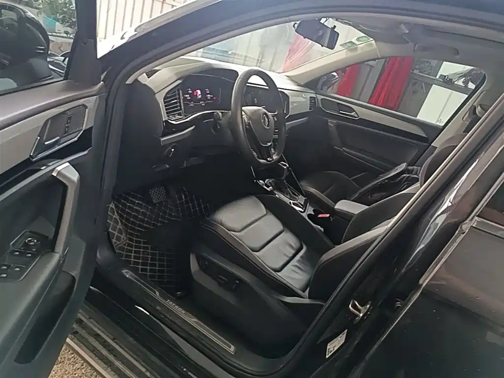 Volkswagen Tayron 2019 330TSI 2WD Luxury Plus China VI фото 16