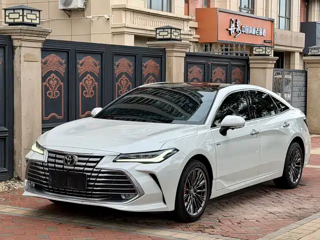 Toyota Avalon Гибрид, 2.0L, Люкс