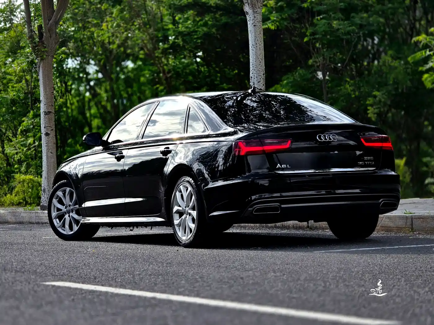 Audi A6L 2018 30th Anniversary 35 TFSI Fashion фото 4