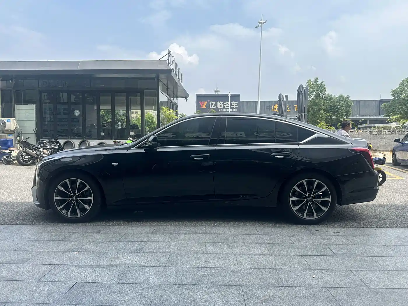 Cadillac CT5 2026 2025 Model 28T Urban Sport Edition