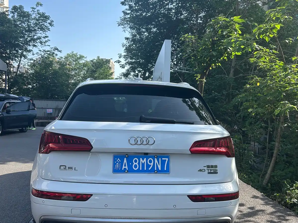Audi Q5L 2020 Facelift 40 TFSI Honor Progressive фото 5