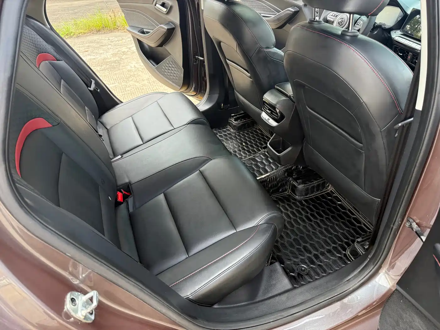 MG MG5 2021 2021 Model 180DVVT CVT Youth Luxury Edition