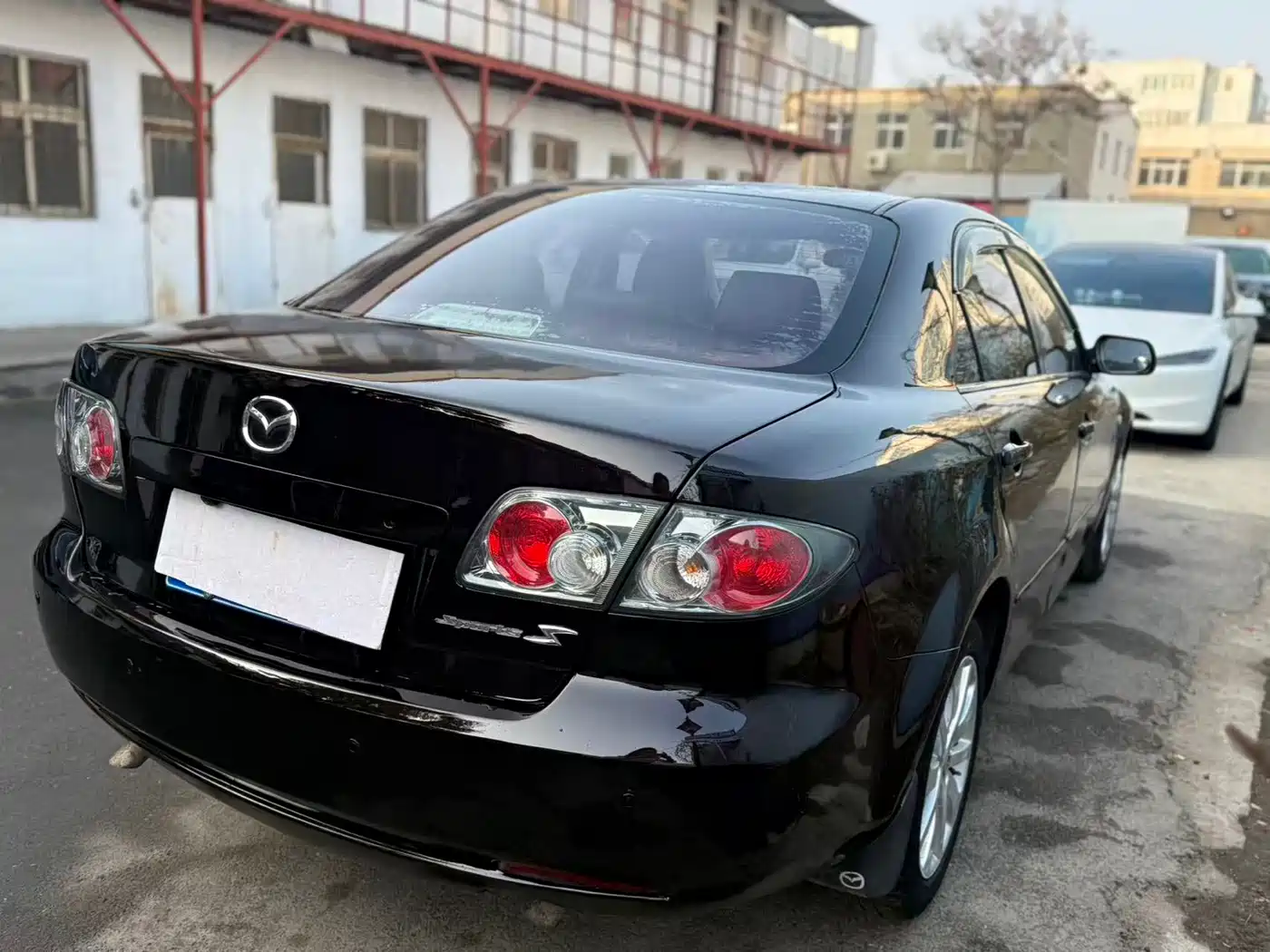 Фото 10 - Mazda 6