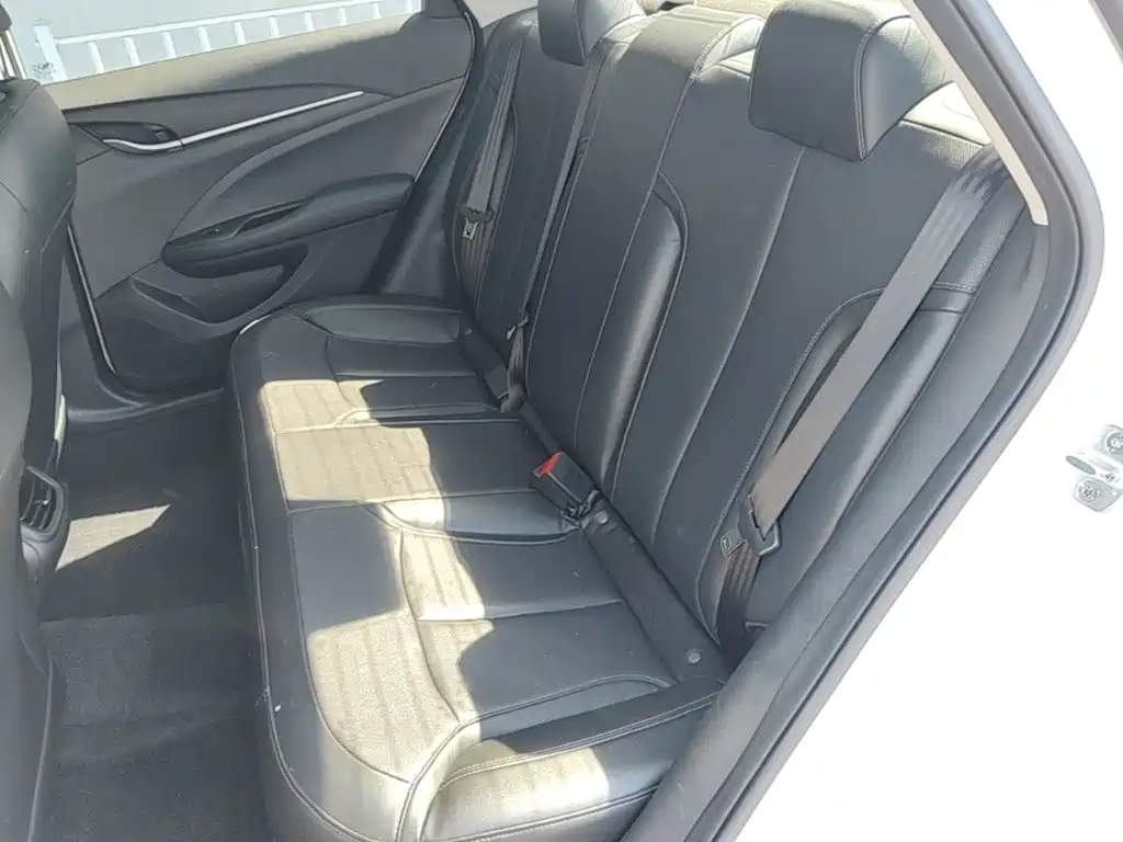 Фото 17 - Buick Excelle