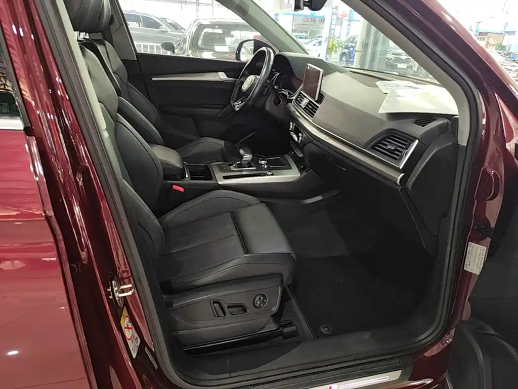 Audi Q5L 2019 2018 45 TFSI Exclusive Sport (China V)