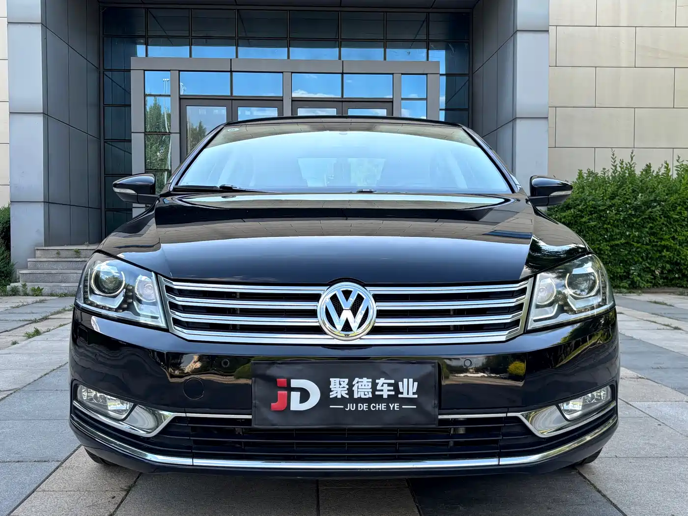 Volkswagen Magotan 2015 1.8TSI Luxury фото 2