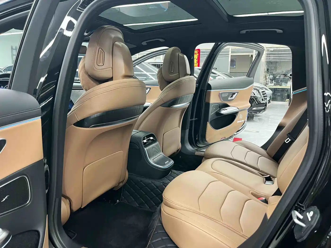 Mercedes-Benz E-Class 2024 E 300 L Fashion Sport фото 8