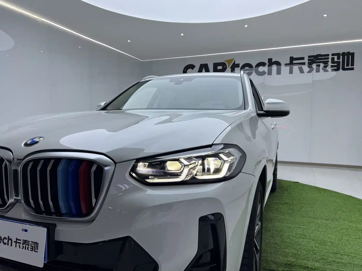 BMW X3 2022 Facelift xDrive30i Leading M Shadow Edition фото 27