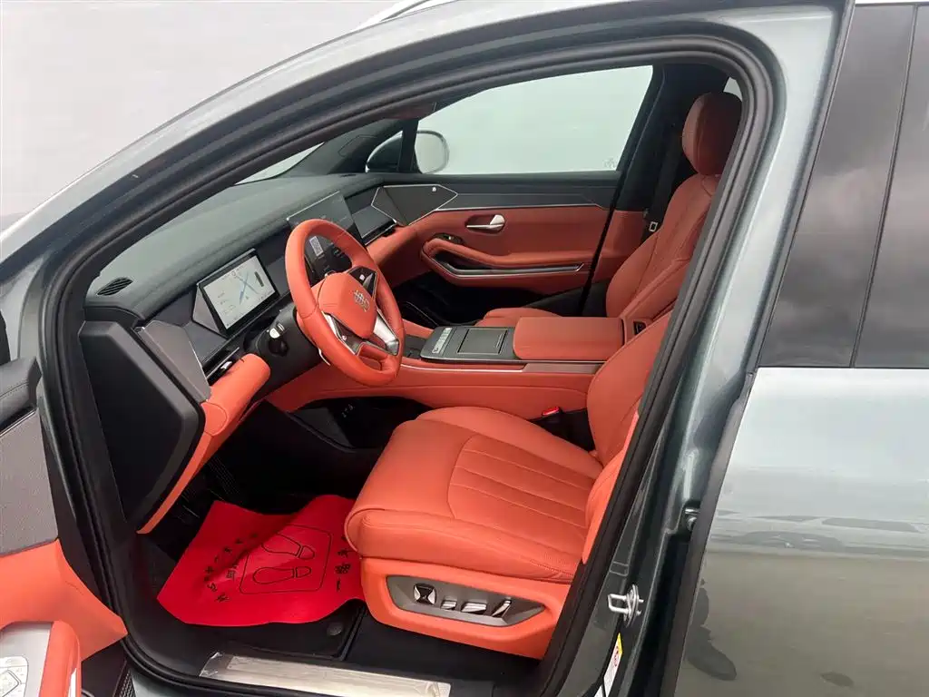 BYD Tang L 2025 DM 175KM Drone Player Edition фото 7