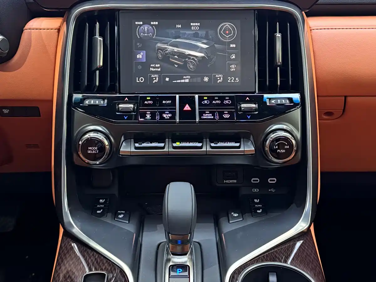 Lexus LX 2026 2025 700h VIP World Edition