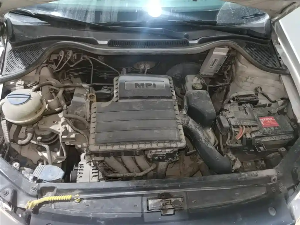 Volkswagen Polo 2016 1.4L Automatic Trend фото 20